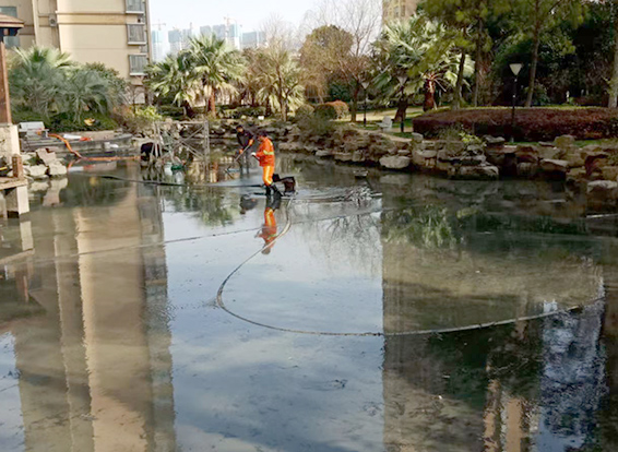 岢岚景观池淤泥清理